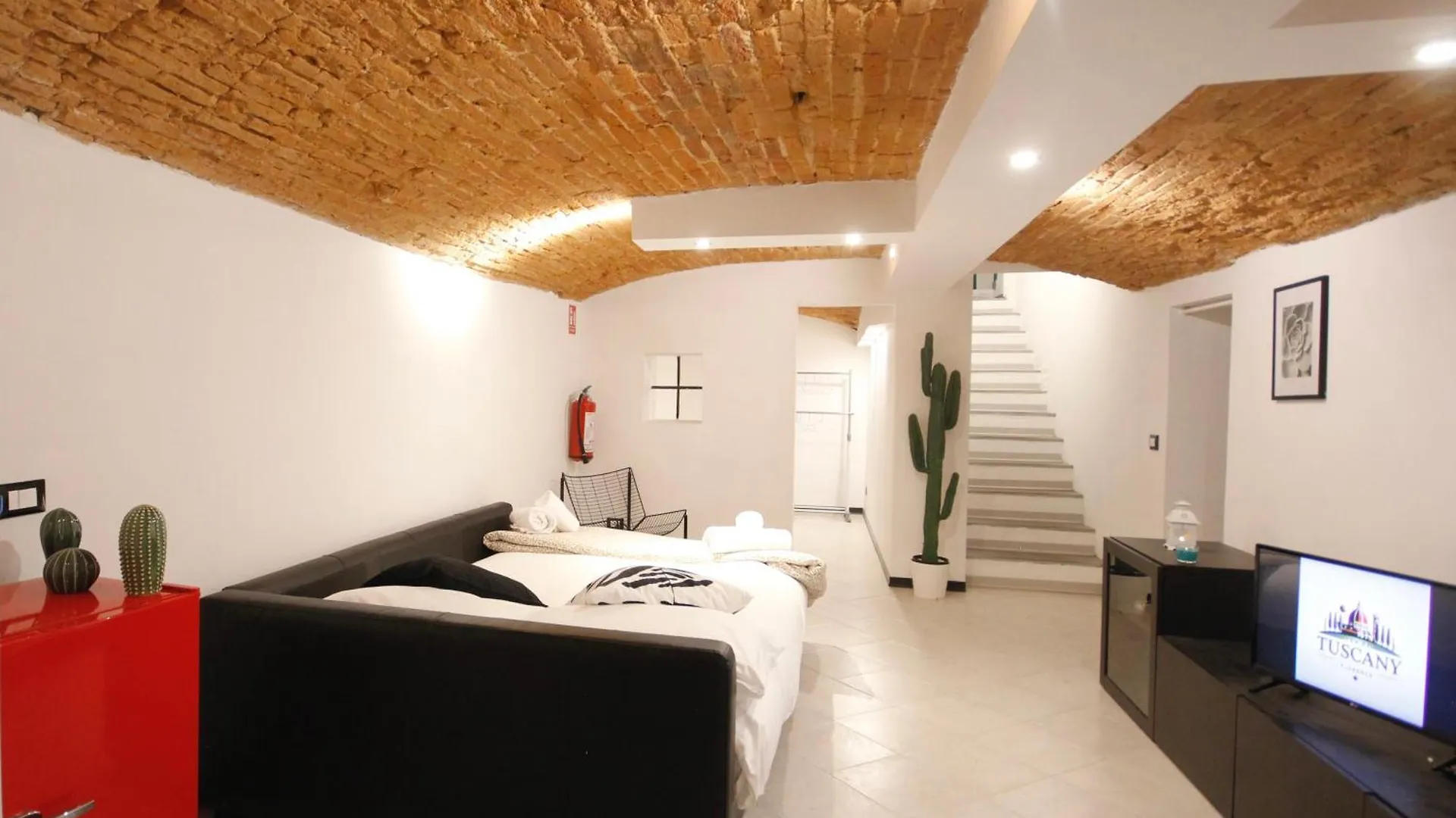 Oltrarno Charm Apartment Florence